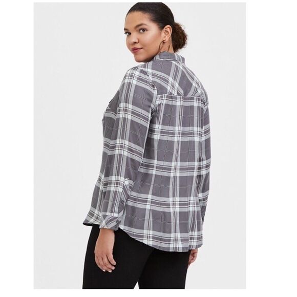 TORRID Grey Plaid button down Size 1x - Picture 2 of 8